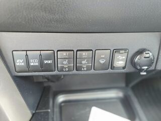 Toyota RAV4 2.5 114kW