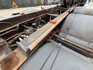 Mercedes-Benz Arocs 3251 8x4*4 375кВ