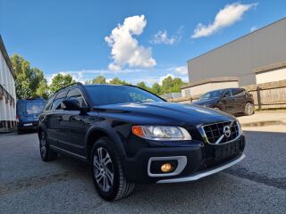 Volvo XC70 MOMENTUM CITY SAFETY AWD 4X4 2.4 R5 120kW
