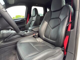 Porsche Cayenne S 4.8 V8 296кВ
