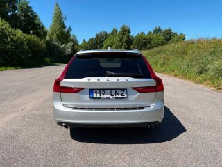 Volvo V90 2.0 140kW