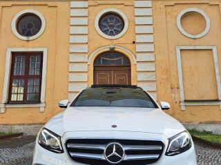 Mercedes-Benz E 400 AMG LINE 2.9 250кВ