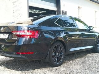 Skoda Superb 1.8 132kW