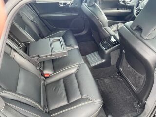 Volvo V90 T6 R-DESIGN RECHARGE AWD B&W 2.0 186kW