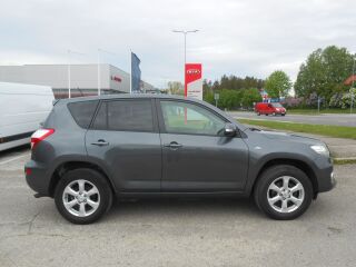 Toyota RAV4 2.2 110kW