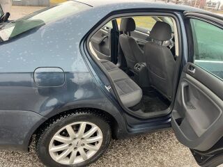 Volkswagen Jetta 1.6 85кВ