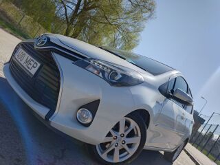Toyota Yaris LUXURY 1.5 55kW