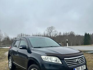 Toyota RAV4 2.2 110kW