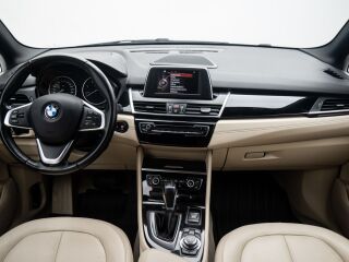 BMW 220 d xDrive Active Tourer Luxury Line 2.0 140кВ