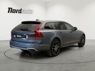 Volvo V90 Cross Country AWD D5 2.0 173kW