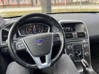 Volvo XC60 2.0 140kW