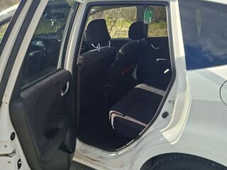Honda Jazz 1.3 73кВ