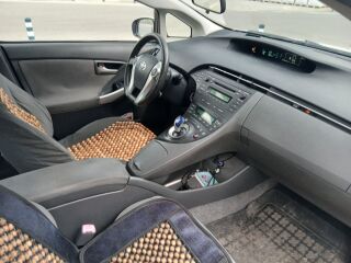 Toyota Prius 1.8 73kW