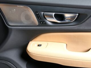 Volvo V60 AWD RECHARGE ULTRA DARK LUXURY FULL 2.0 T8 Long Range Plug-In-Hybrid 335kW