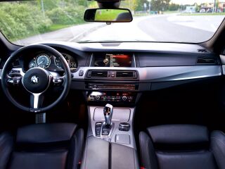 BMW 520 M-Sportpakett Shadowline xDrive LCI 2.0 B47 140kW