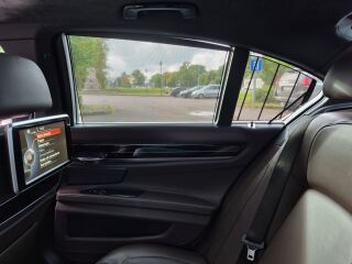 BMW 730 xDrive LCI M-sportpakett Shadowline 3.0 TDI 190кВ
