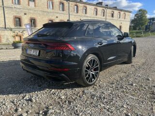 Audi Q8 S-line 3.0 210kW