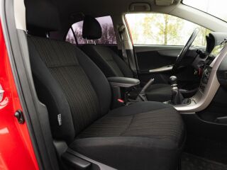 Toyota Corolla 2.0 93кВ