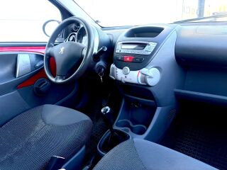 Peugeot 107 1.0 50кВ