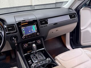 Volkswagen Touareg 3.0 180кВ