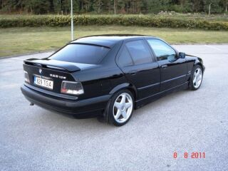 BMW 325 2.5 TDS 105kW