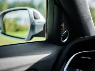 Audi RS 4 V8 Bang&amp;amp;Olufsen 4.2 331кВ
