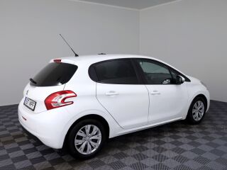 Peugeot 208 Elegance 1.2 60kW