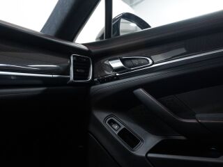 Porsche Panamera GTS 324kW