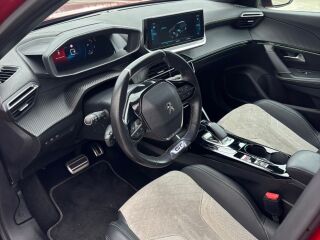 Peugeot 2008 GT line 57kW