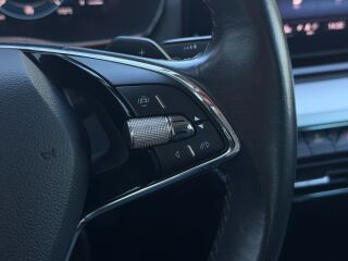 Skoda Octavia Elegance 1.5 e-TSI 110кВ