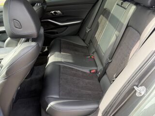 BMW 330 3.0 210kW