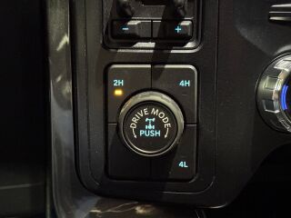 Ford F-150 Lariat Double Cab 5.0 V8 298kW
