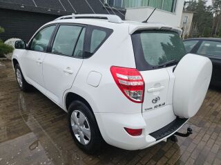 Toyota RAV4 2.2 110kW