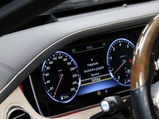 Mercedes-Benz S 500 Lang 4Matic AMG-pakett 4.7 335кВ
