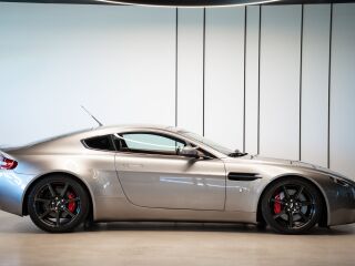 Aston Martin V8 Vantage 4.3 V8 283kW