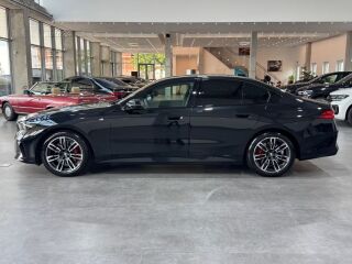 BMW 520 M-Sportpaket Pro/ ICONIC Glow 2.0 140kW