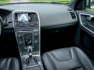 Volvo XC60 SUMMUM Intelli SAFE PRO Sky 2.0 MY2014 120kW