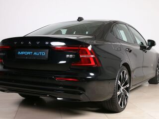 Volvo S60 AWD ULTIMATE DARK INTELLI SAFE PRO 2.0 B5 KERS Mild Hybrid 184кВ