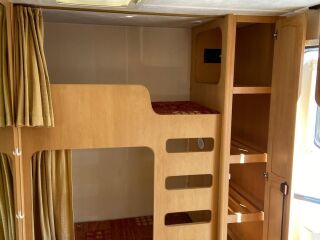 Elddis Avante 556
