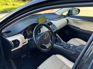 Lexus NX 300h 2.5 114kW