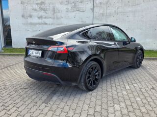 Tesla Model Y Shadowline Long Range AWD 368kW