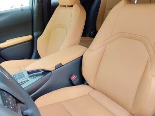 Lexus UX 300h F- Sport Design UX300H 112kW