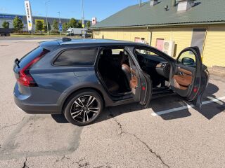 Volvo V90 Cross Country 2.0 145кВ