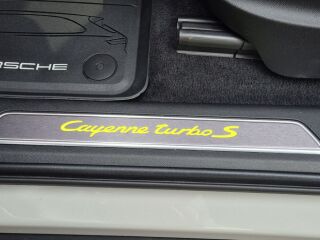 Porsche Cayenne Turbo S E-Hybrid 4.0 500kW