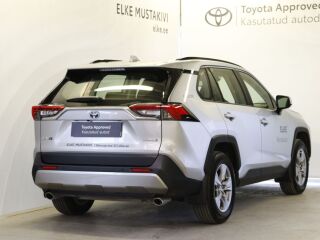 Toyota RAV4 Luxury Comfort Pakett 131kW