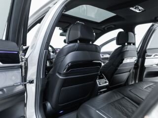 BMW 740 Facelift M-Sportpakett X-drive 3.0 250kW