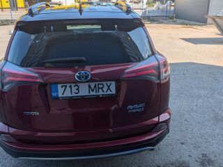 Toyota RAV4 2.5 114kW