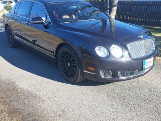 Bentley Continental Flying Spur Speed 6.0 V12 449кВ