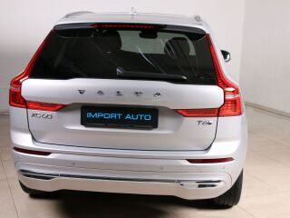 Volvo XC60 AWD PLUS BRIGHT INTELLI SAFE PRO MY25 2.0 T6 Recharge Long Range Plug In Hybrid 293kW