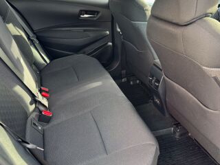 Toyota Corolla Active Plus + Comfort pakett 1.8 72kW